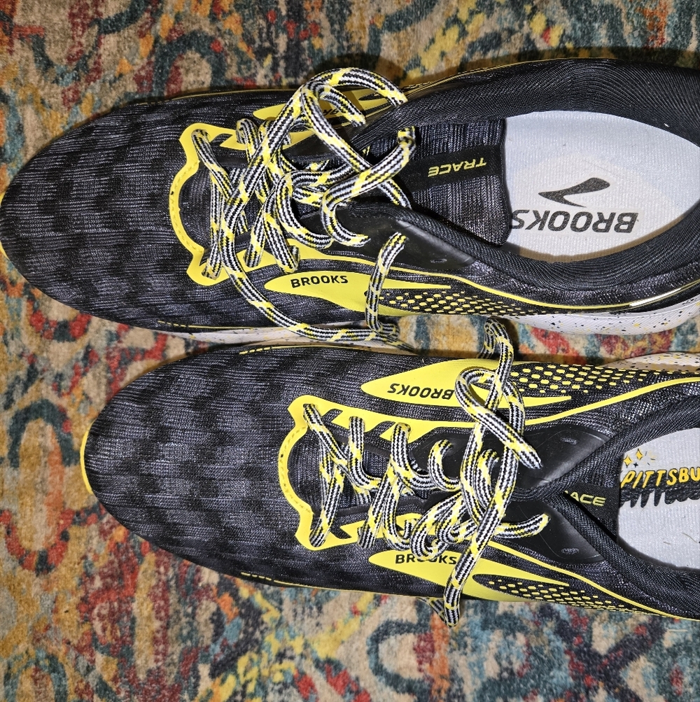 Brooks Trace Pittsburg Marathon Shoes